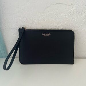 NWOT Kate Spade Cameron Medium Zip Wristlet Black